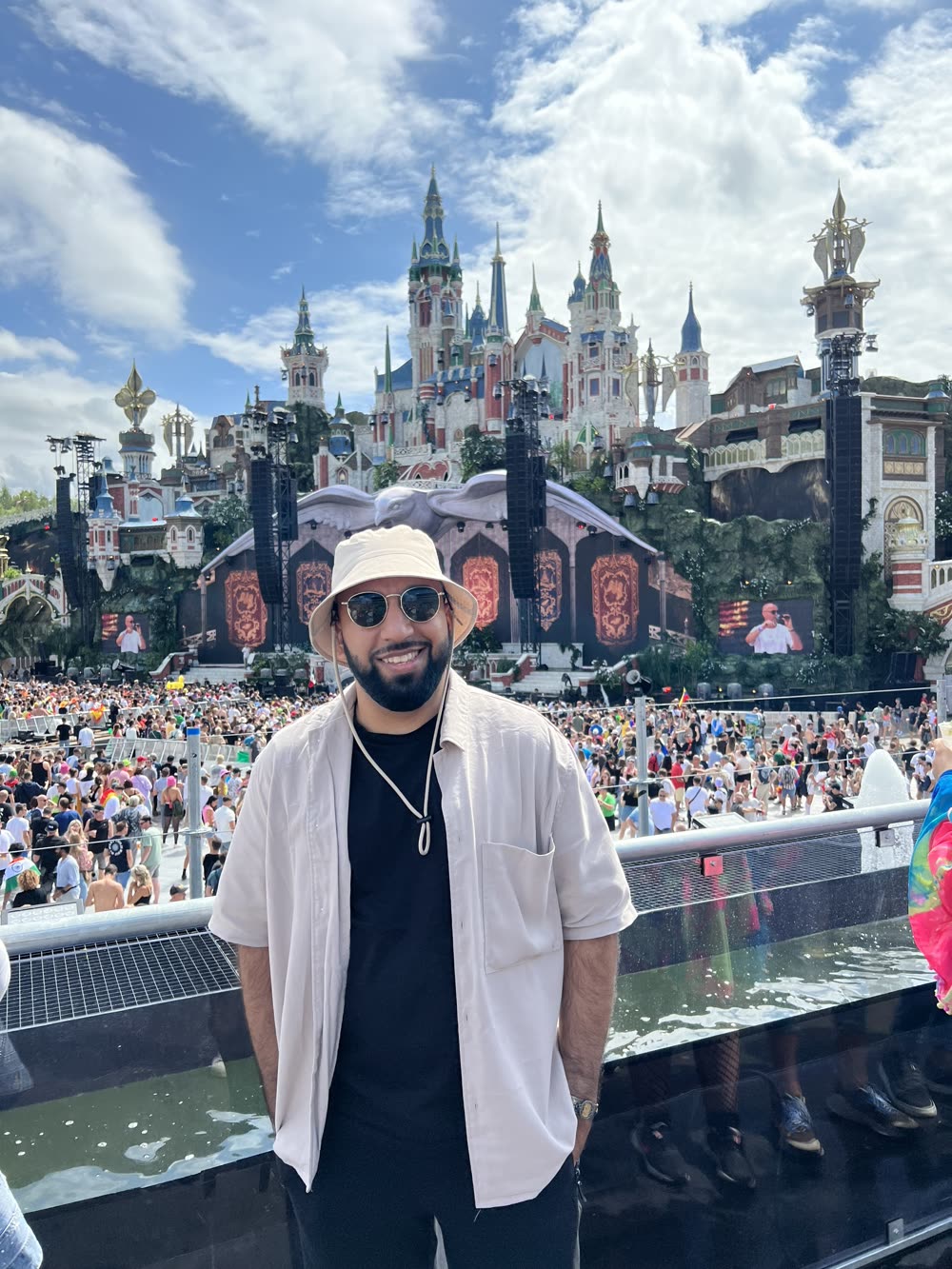 Sidarth in front of the main stage at Tomorrowland